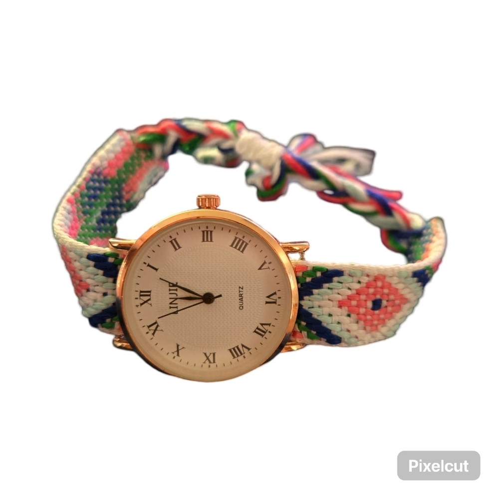Fashion Quartz Watch With Nylon Strap Alloy Pointer Alloy Case, Analog Display